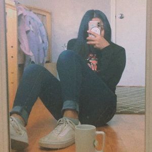 Meet your Posher, Alyson